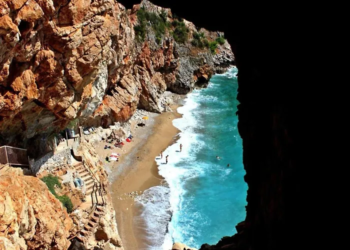 Appartement Modern With Balcony And Garden